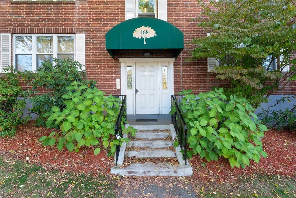 168 Newton St # 5