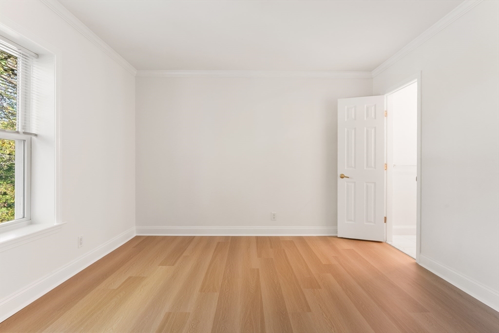 168 Newton St # 5