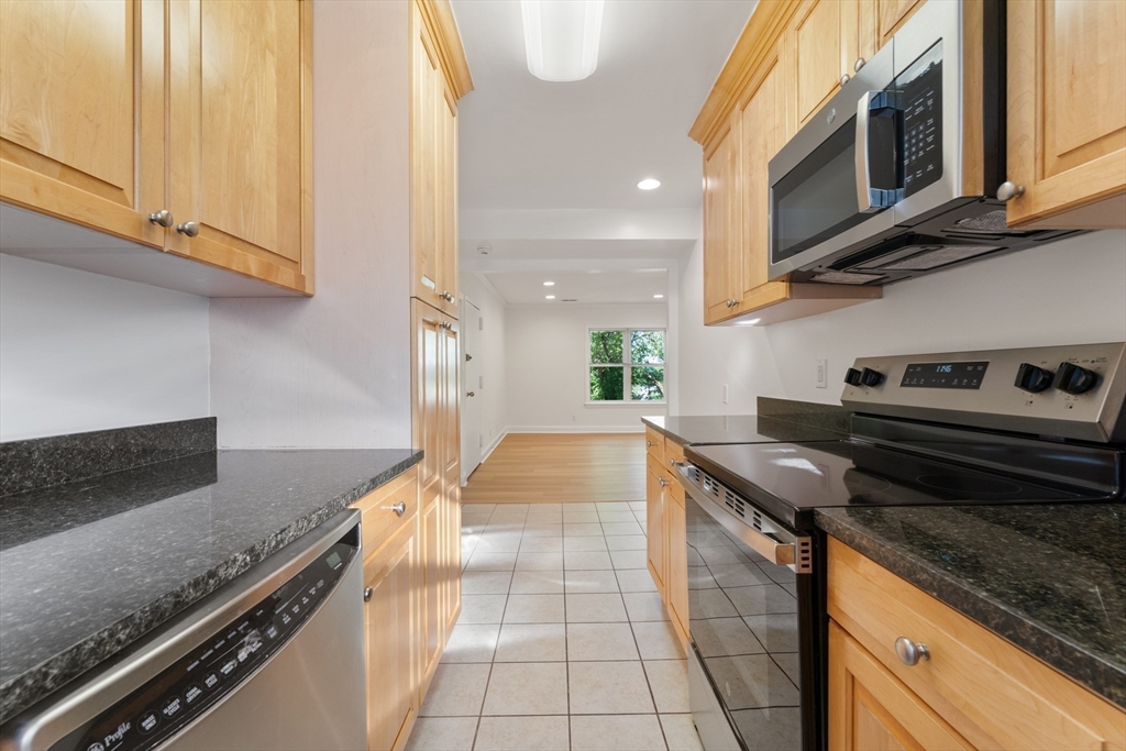 168 Newton St # 5