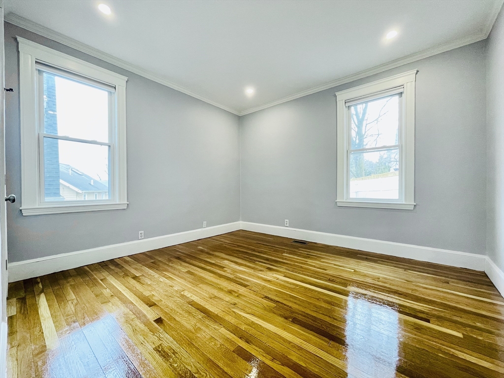 28 Wolcott Rd