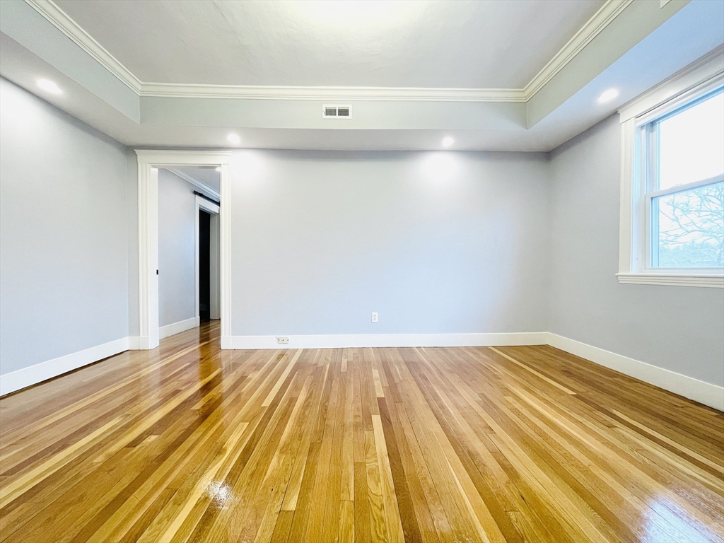 28 Wolcott Rd