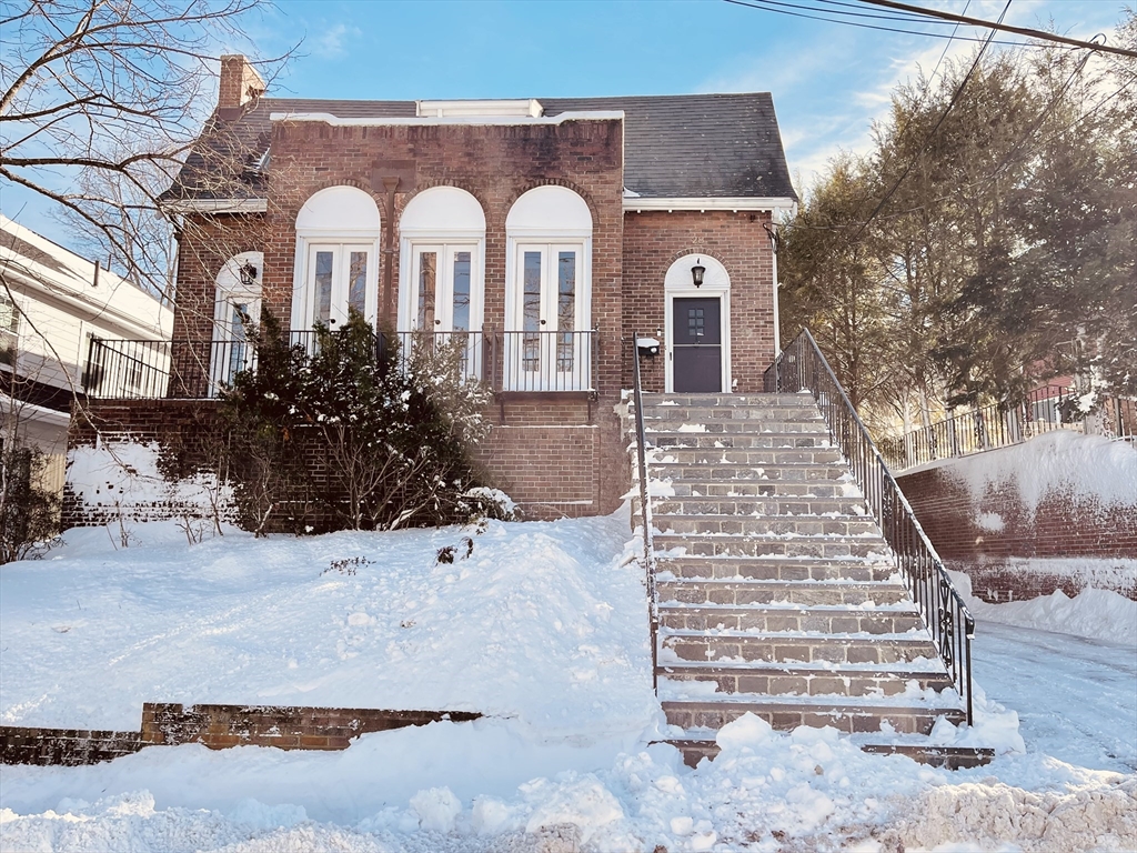 28 Wolcott Rd