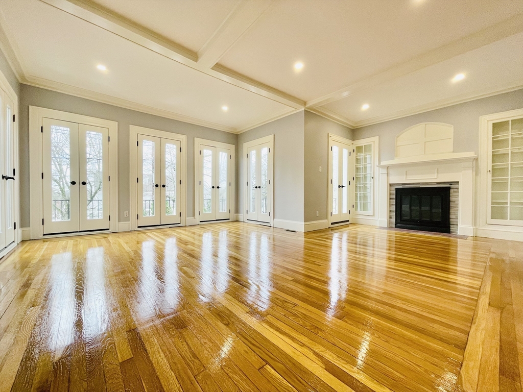 28 Wolcott Rd