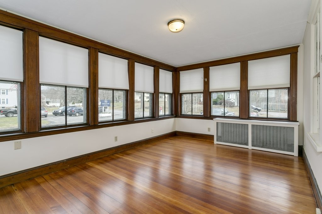 39 Warren Avenue