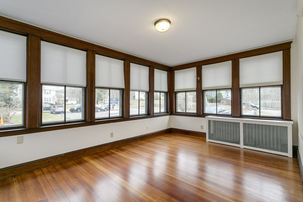 39 Warren Avenue