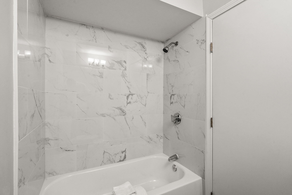 60 Gibson St # 304, Boston Unit: 304