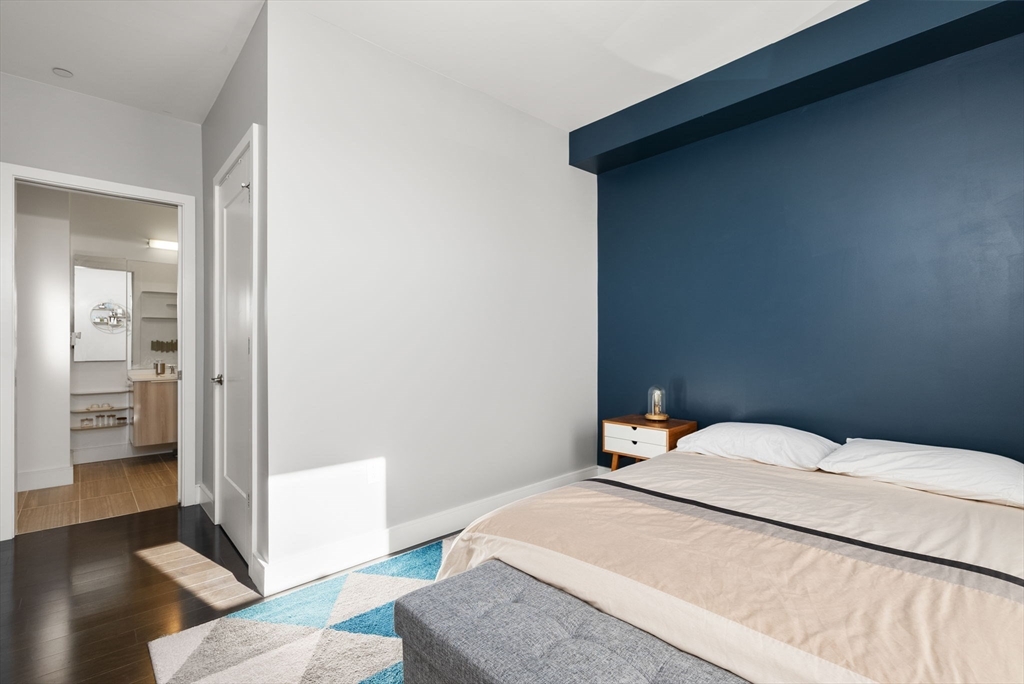 2 West 6th St # 108