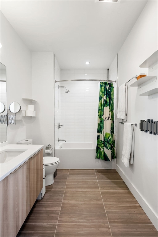 2 West 6th St # 108