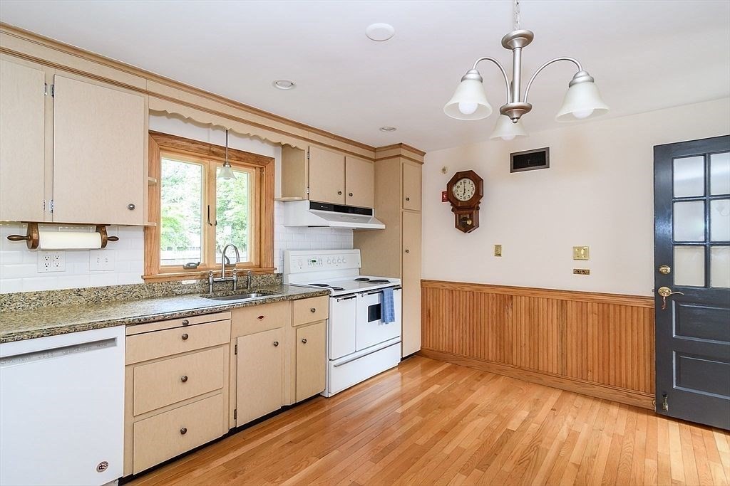 115 Parker Rd