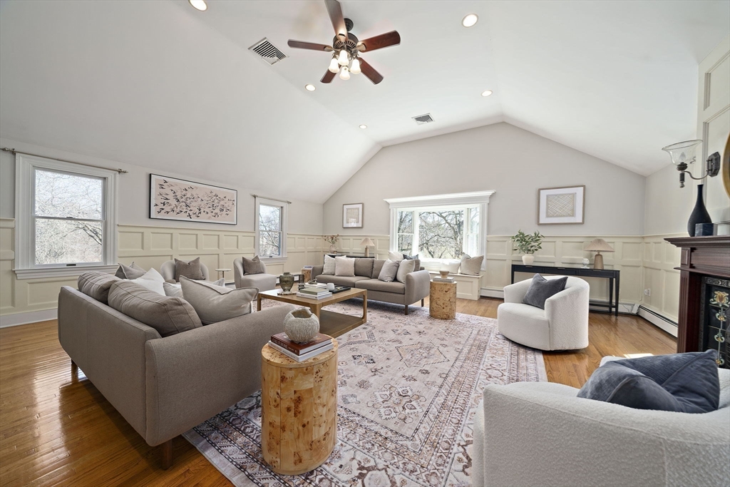 20 Blossom St