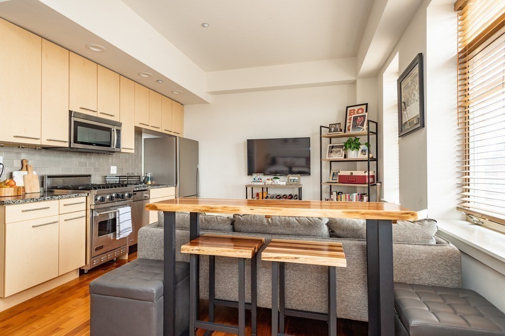 35 Fay St # 610