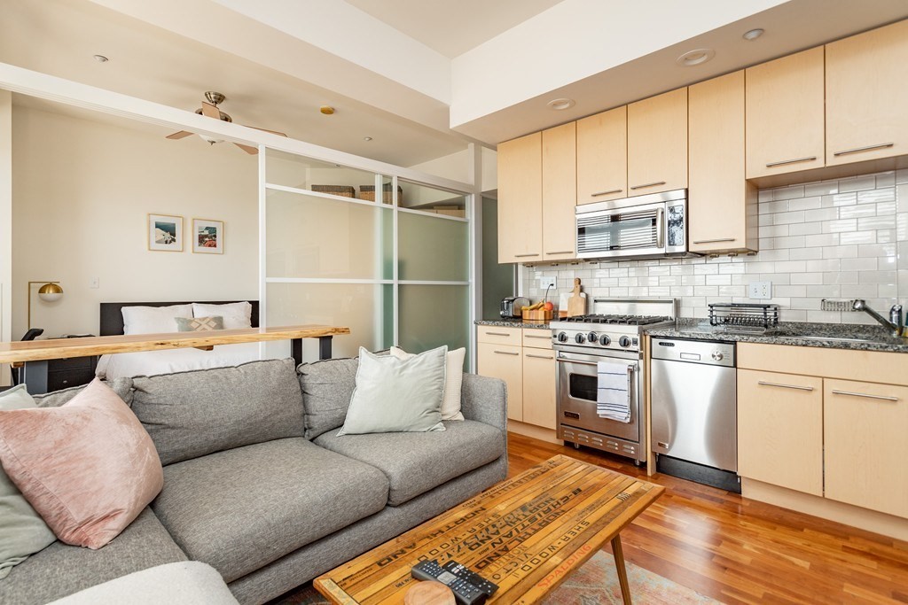 35 Fay St # 610