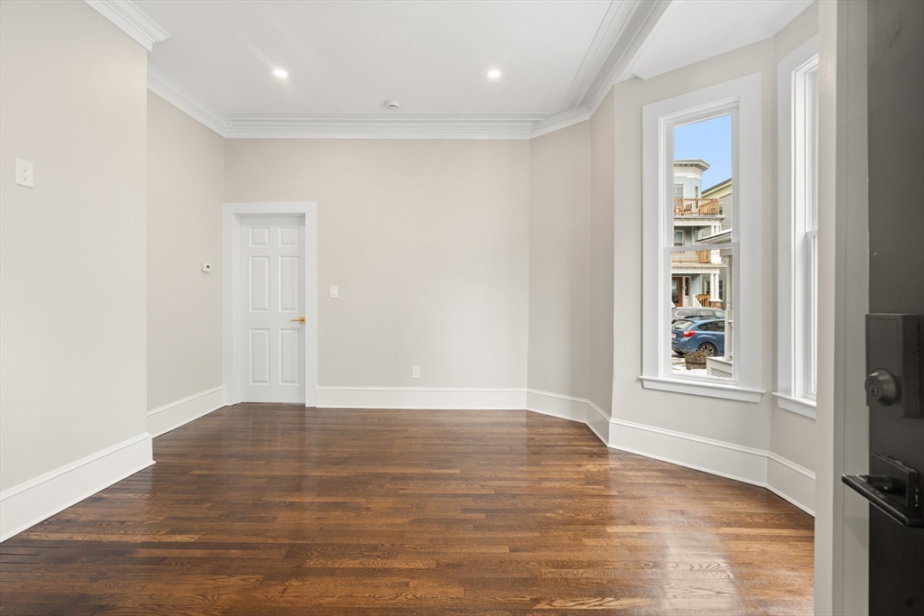 30 Thornley Street # 1