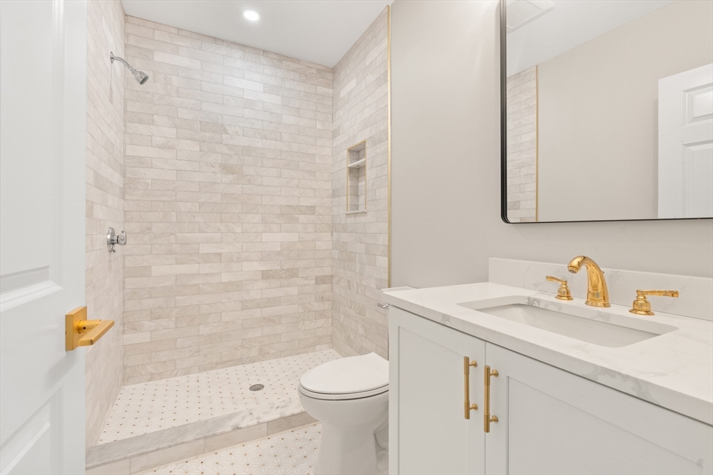 30 Thornley Street # 1