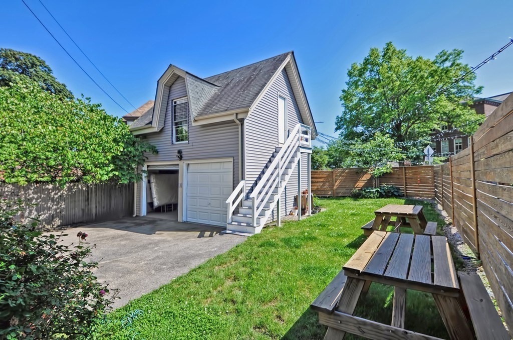 30 Thornley Street # 1