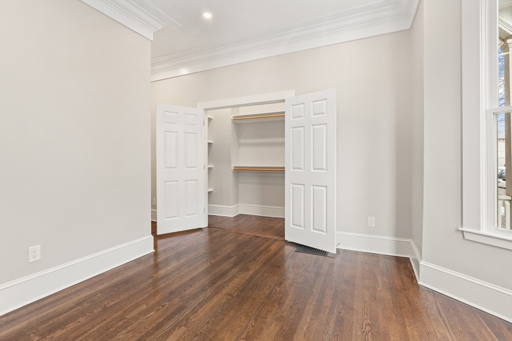 30 Thornley Street # 1