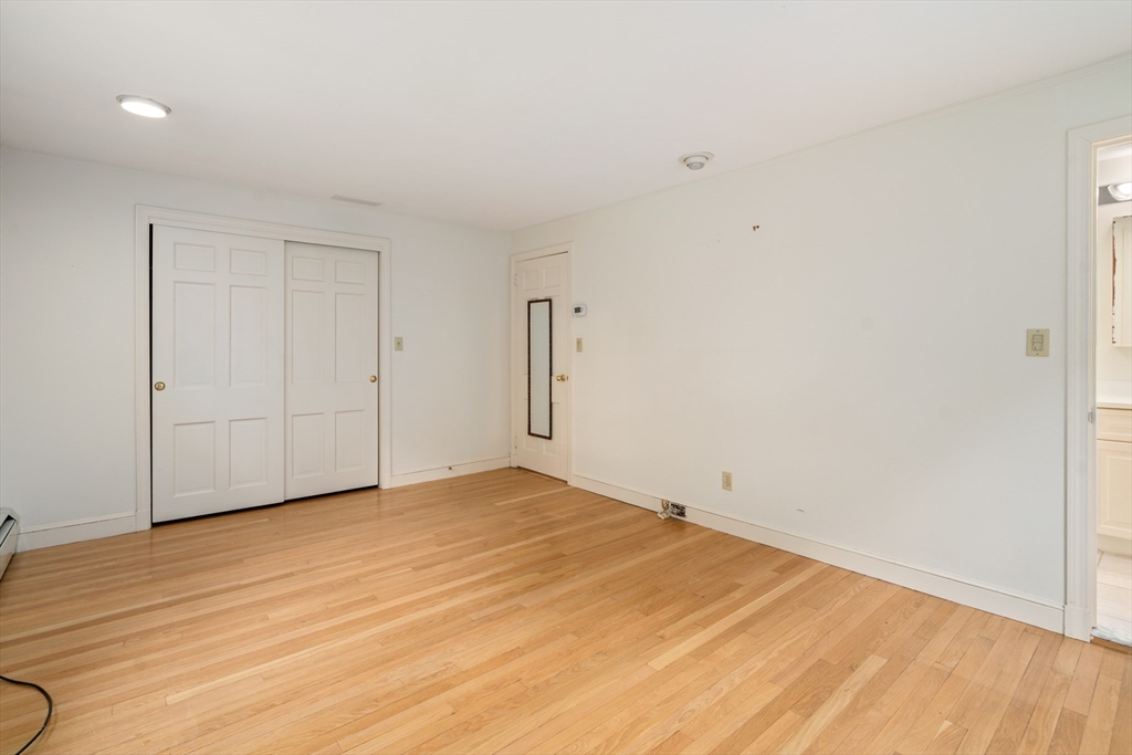 10 Radcliffe Rd