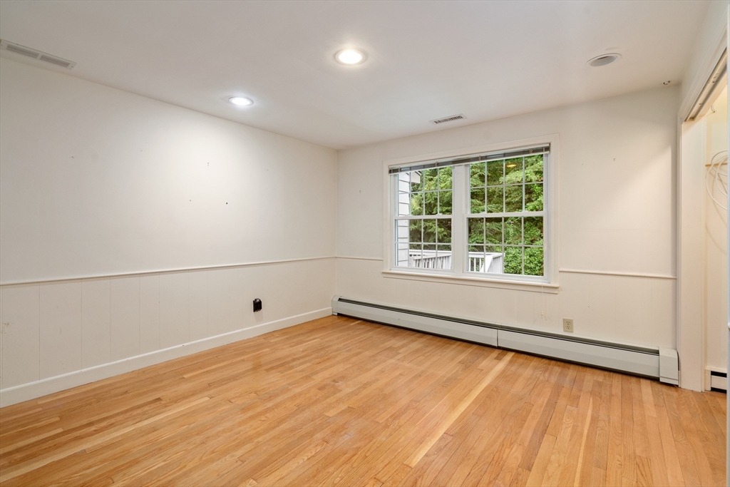 10 Radcliffe Rd