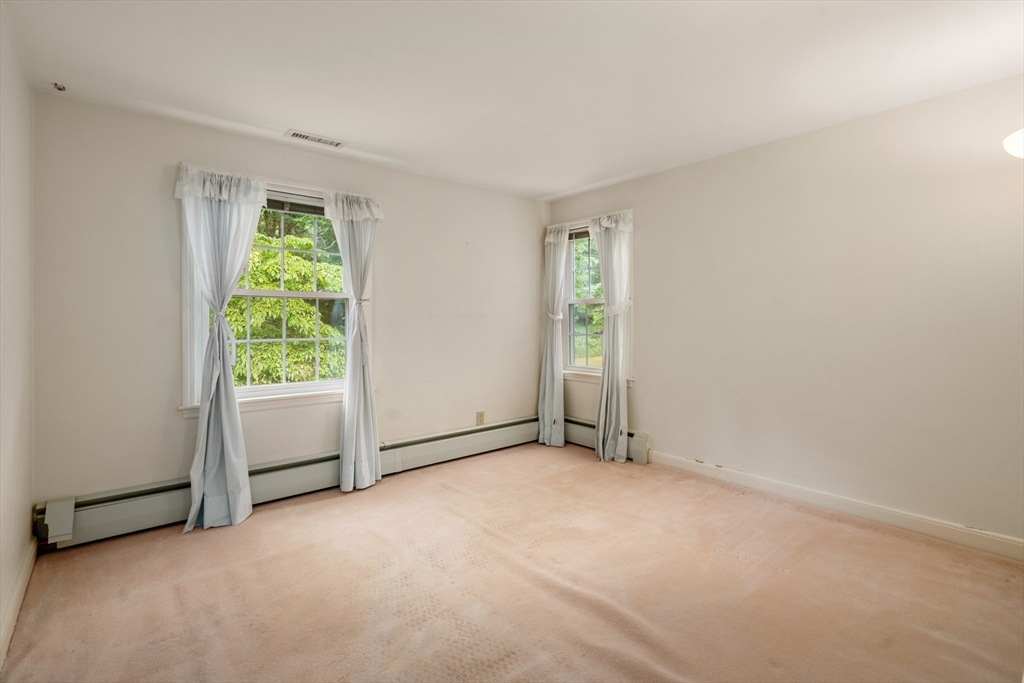 10 Radcliffe Rd