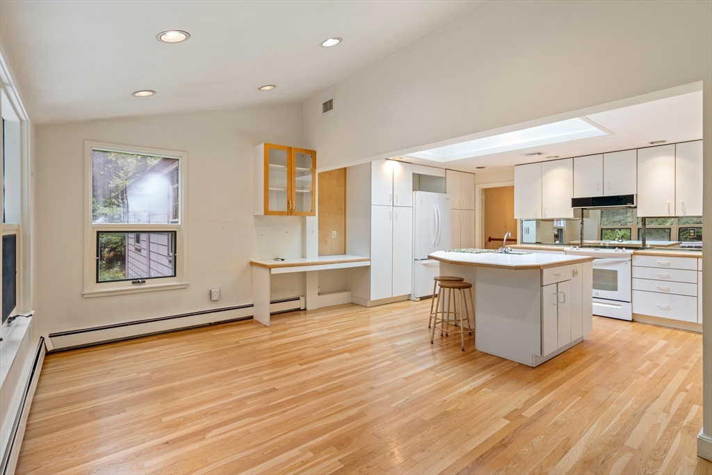 10 Radcliffe Rd