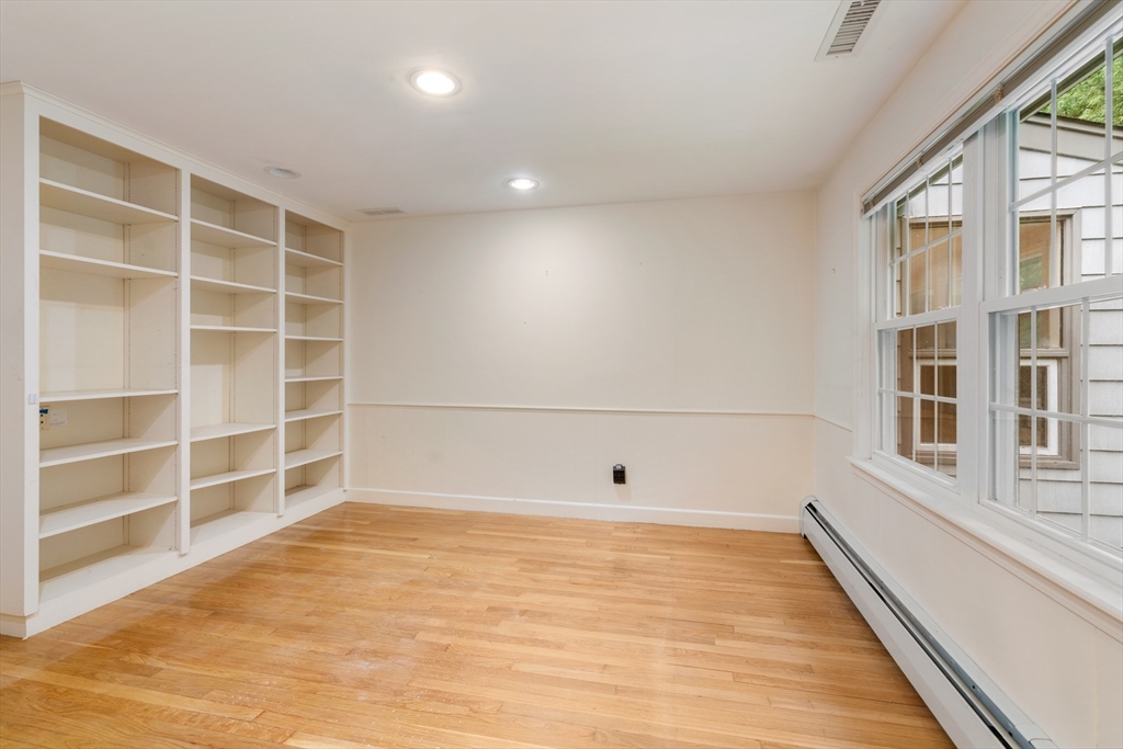 10 Radcliffe Rd