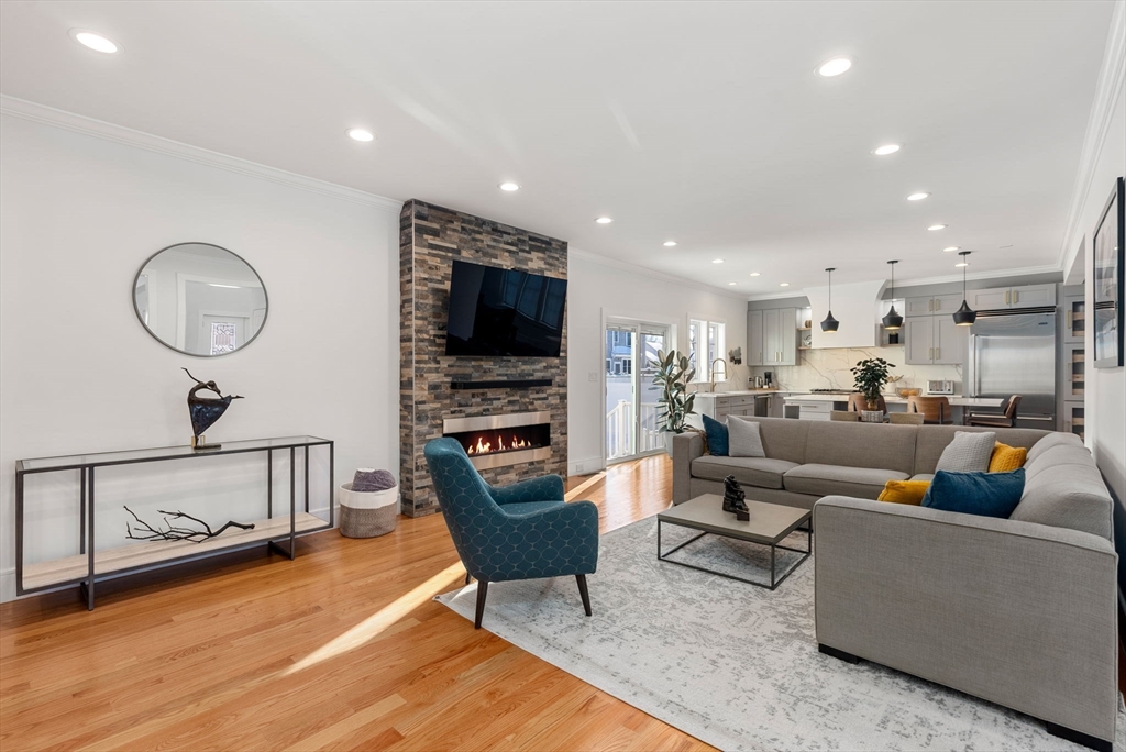 148 Lexington St