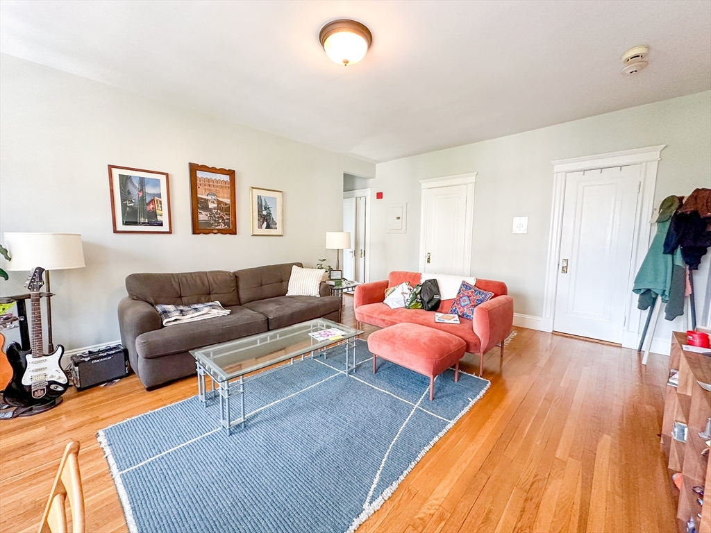 856 Massachusetts Ave # 8