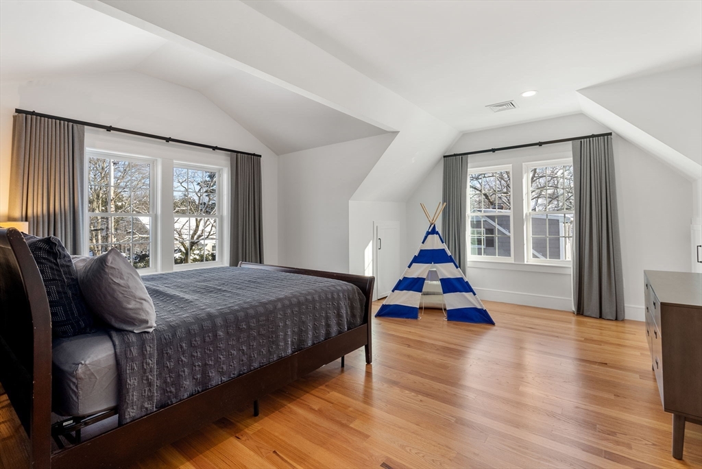 148 Lexington St