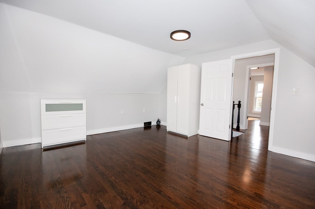 30 Thornley St # 2
