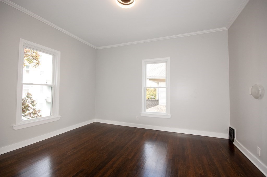 30 Thornley St # 2