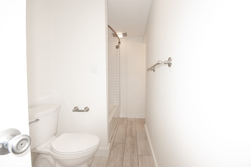 30 Thornley St # 2