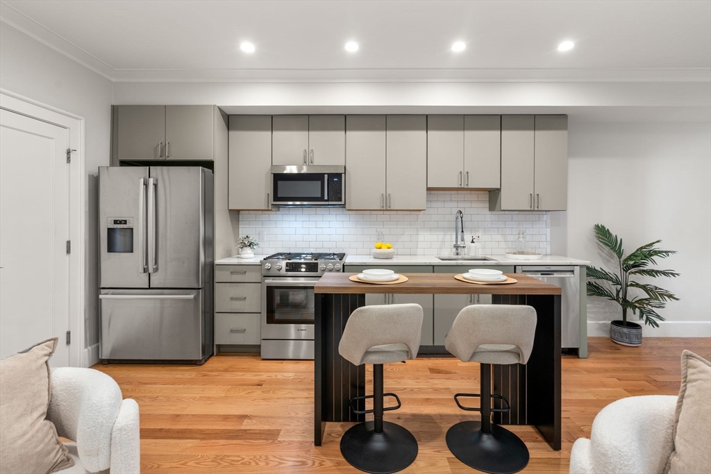 17 Vinton St # 1