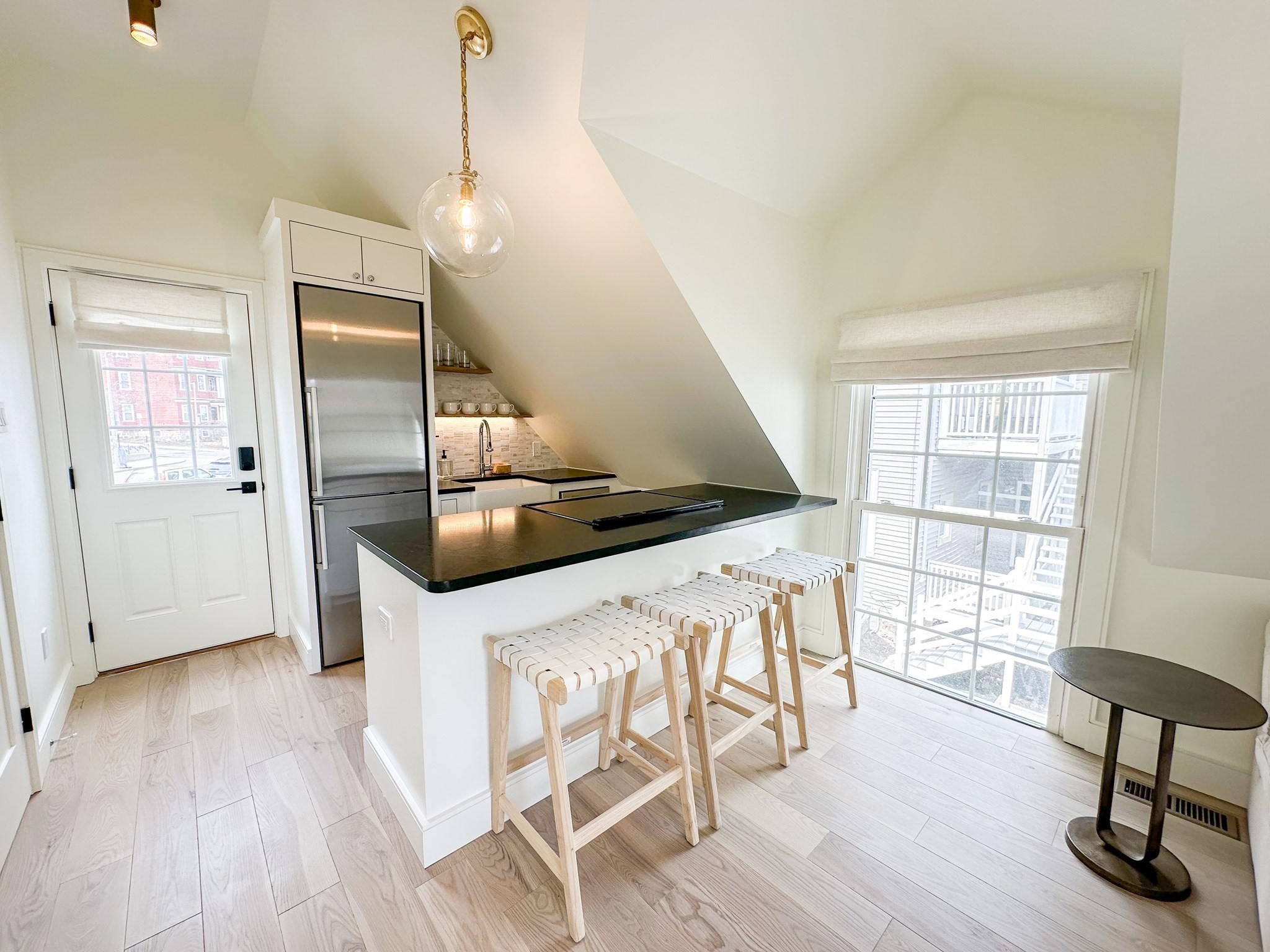 30 Thornley St # 3