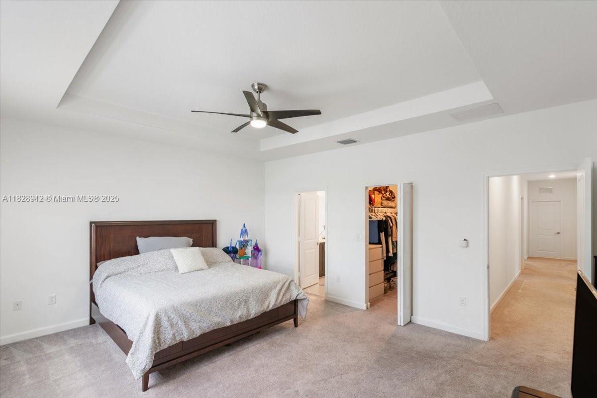 1433 SE 27th Ter