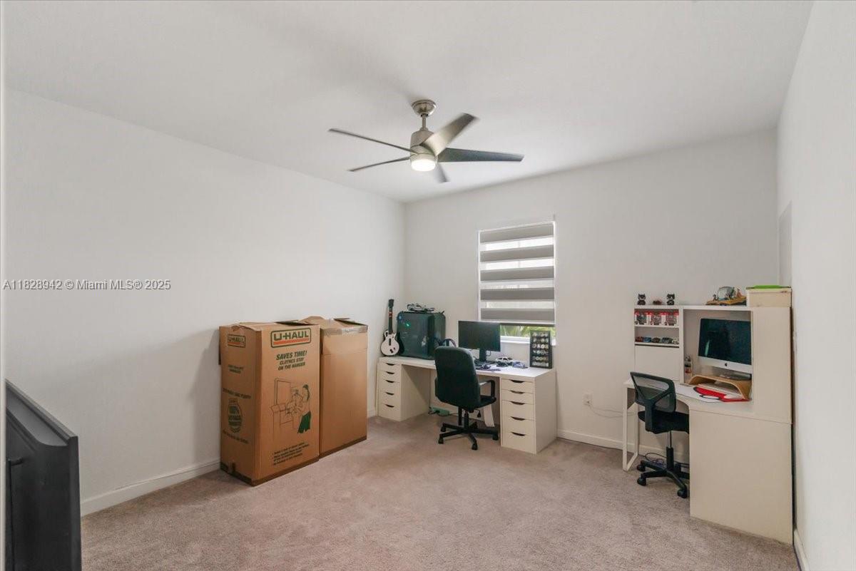 1433 SE 27th Ter