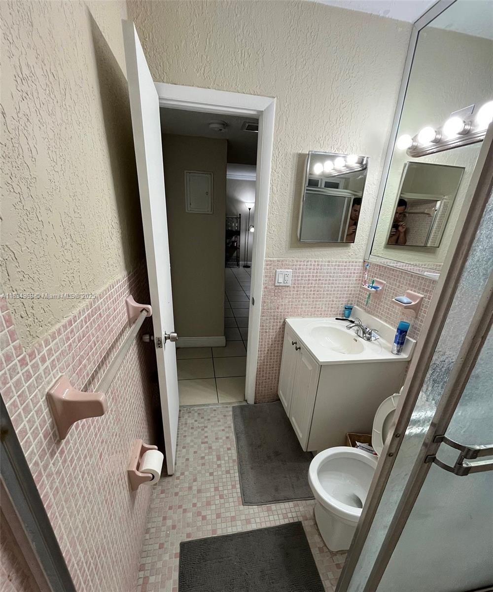 898 NW 45th Ave # 42