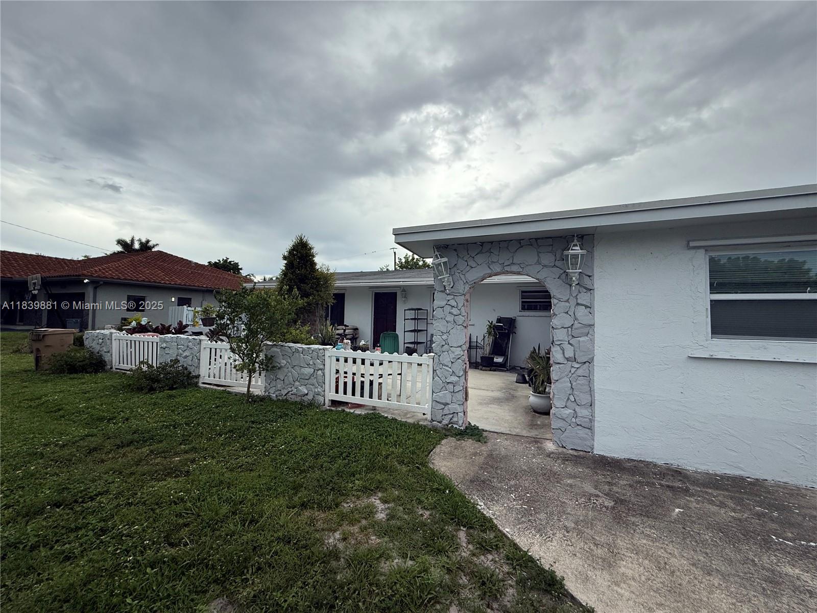 6550 SW 56th St
