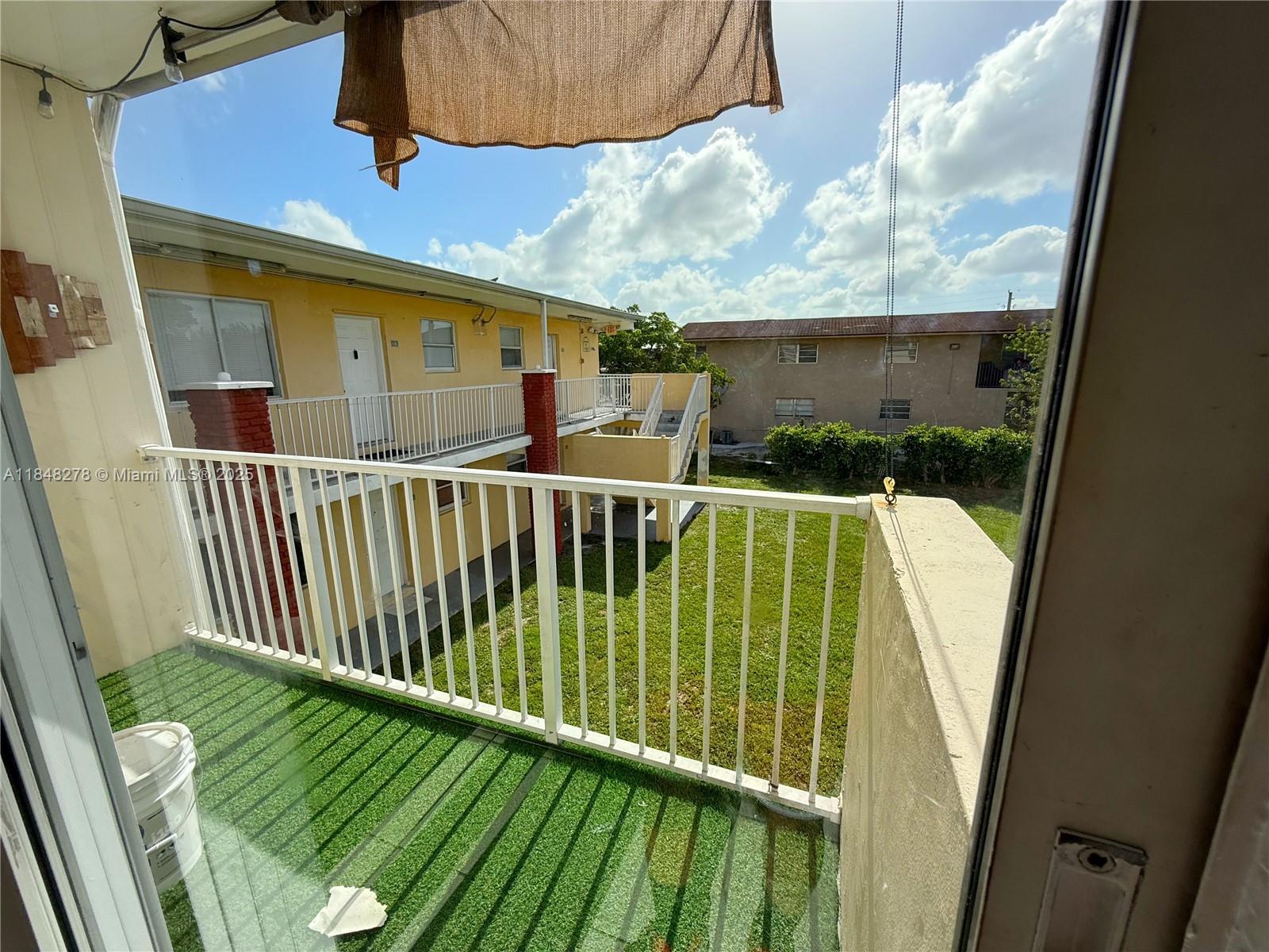 1255 W 49th Pl # H204