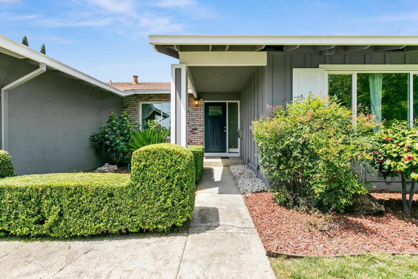 1253 Boynton AVE