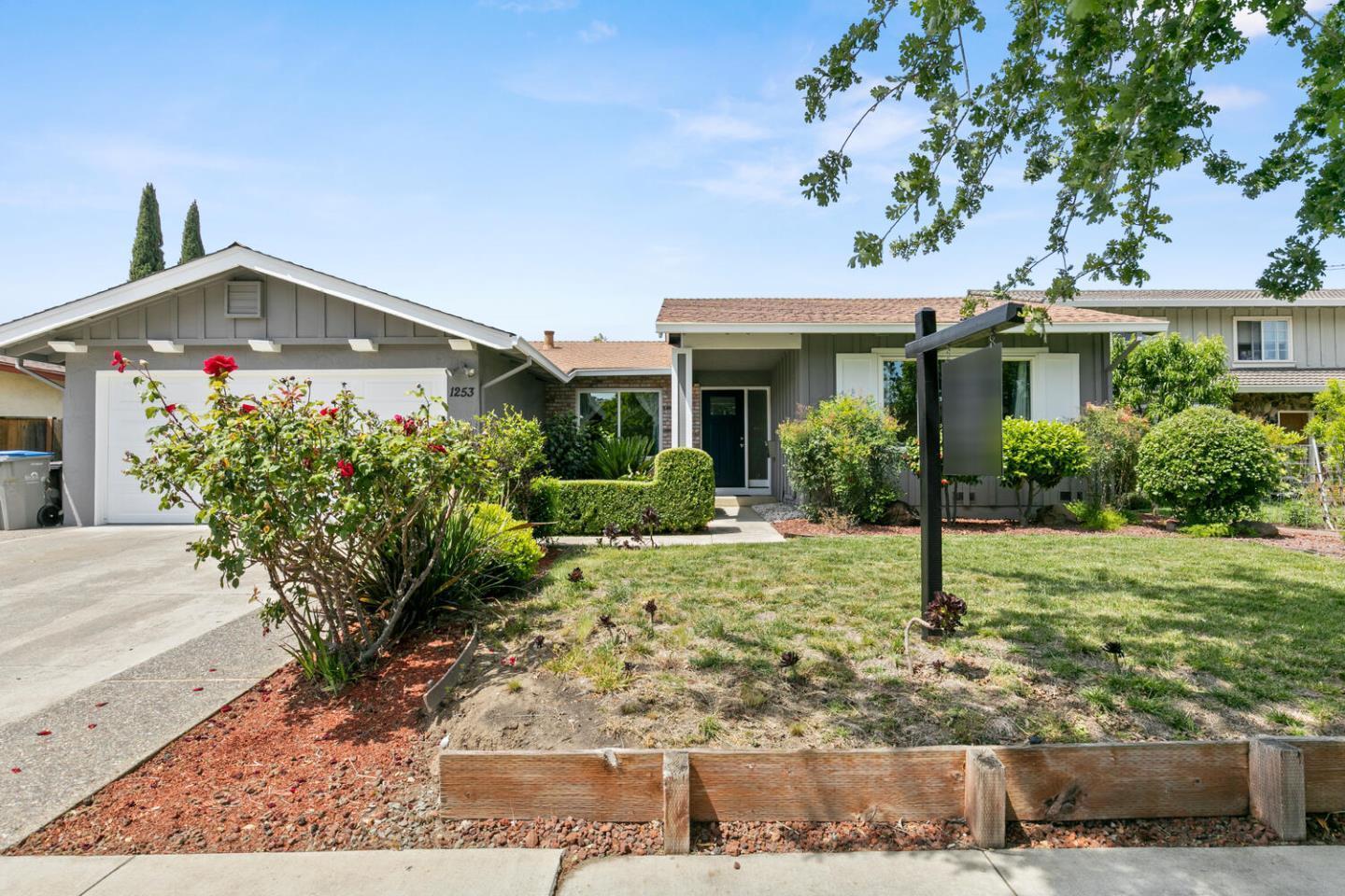 1253 Boynton AVE