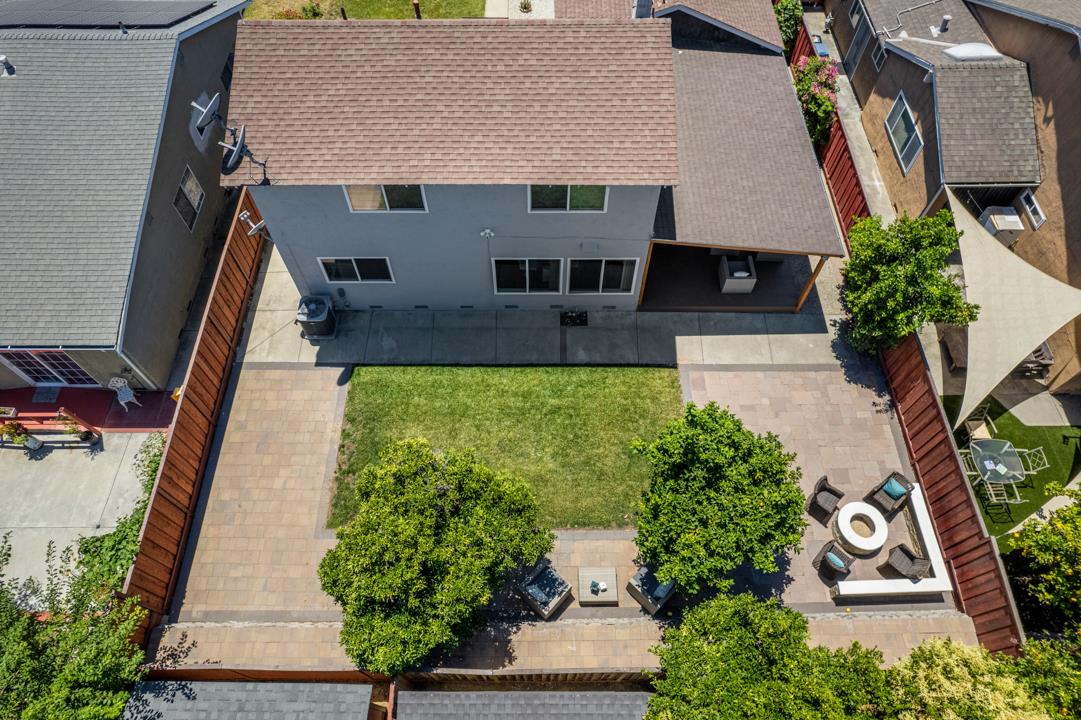 1336 Mich Bluff DR
