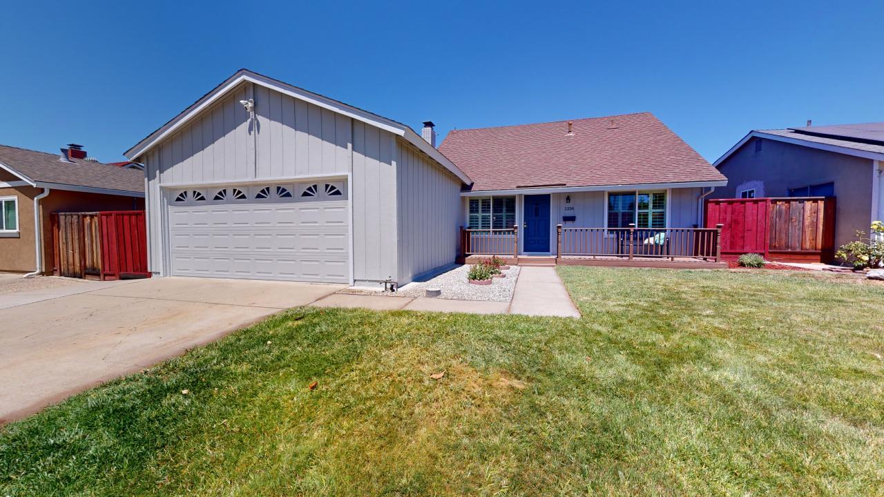 1336 Mich Bluff DR
