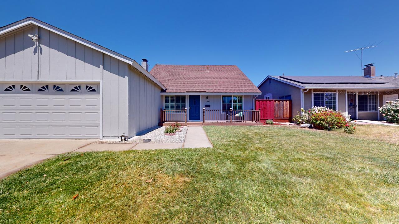 1336 Mich Bluff DR