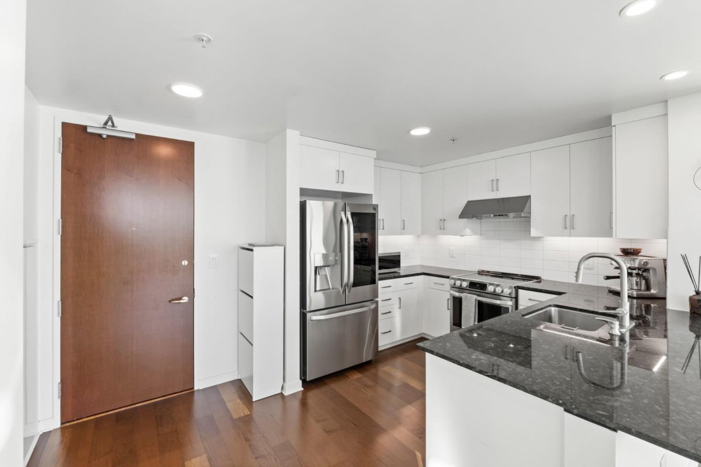 38 N Almaden BLVD 1205