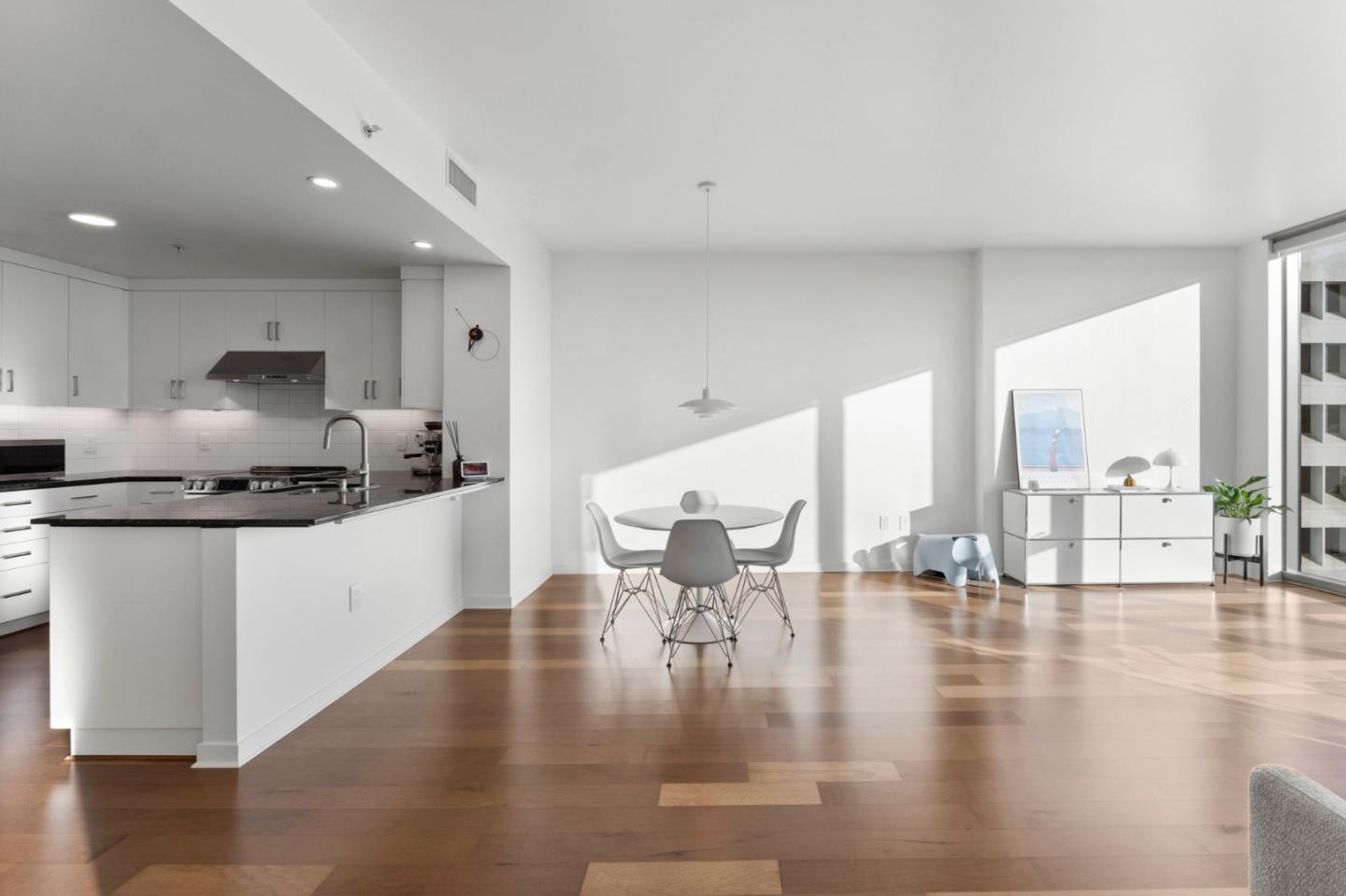 38 N Almaden BLVD 1205