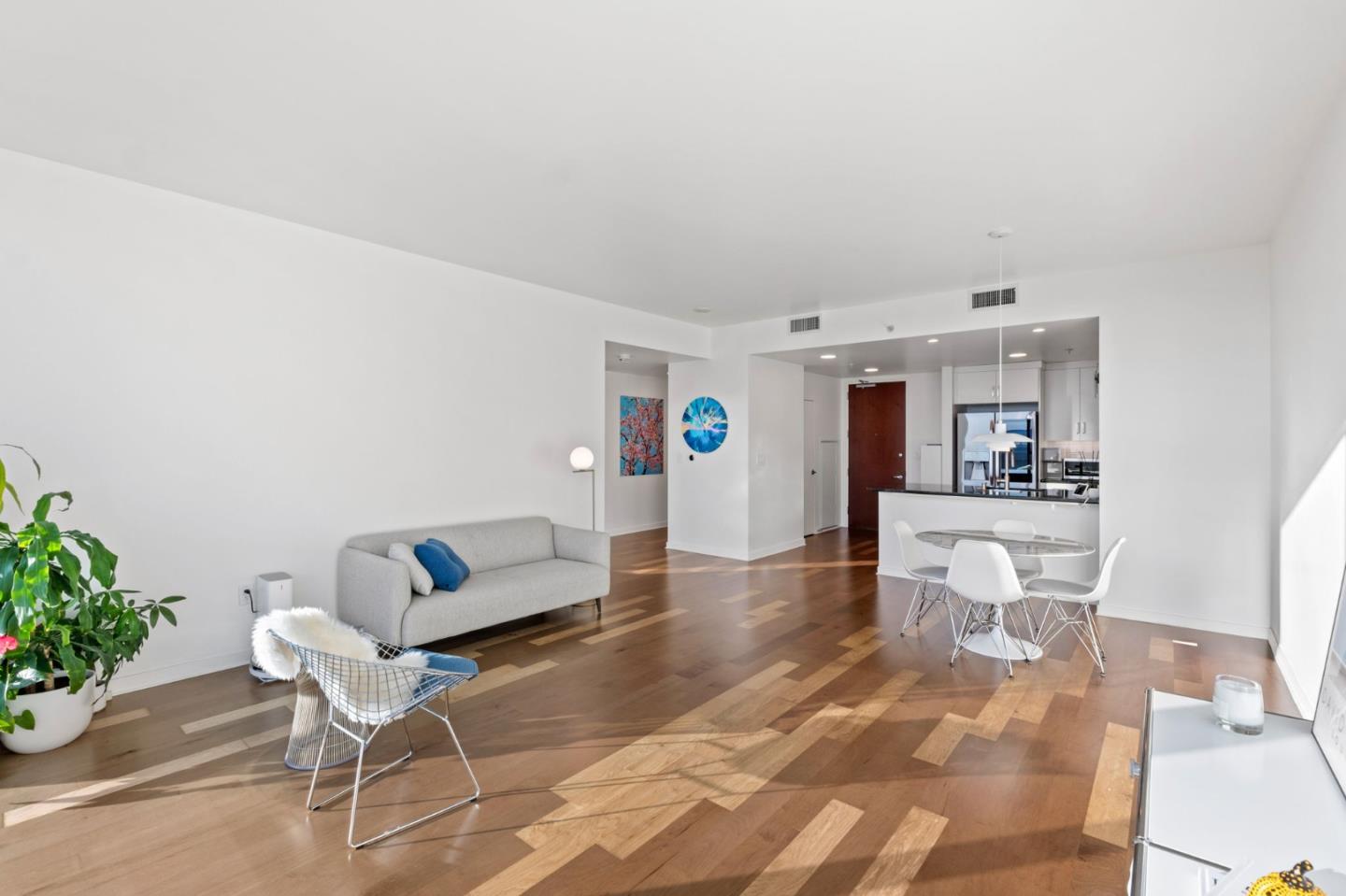 38 N Almaden BLVD 1205