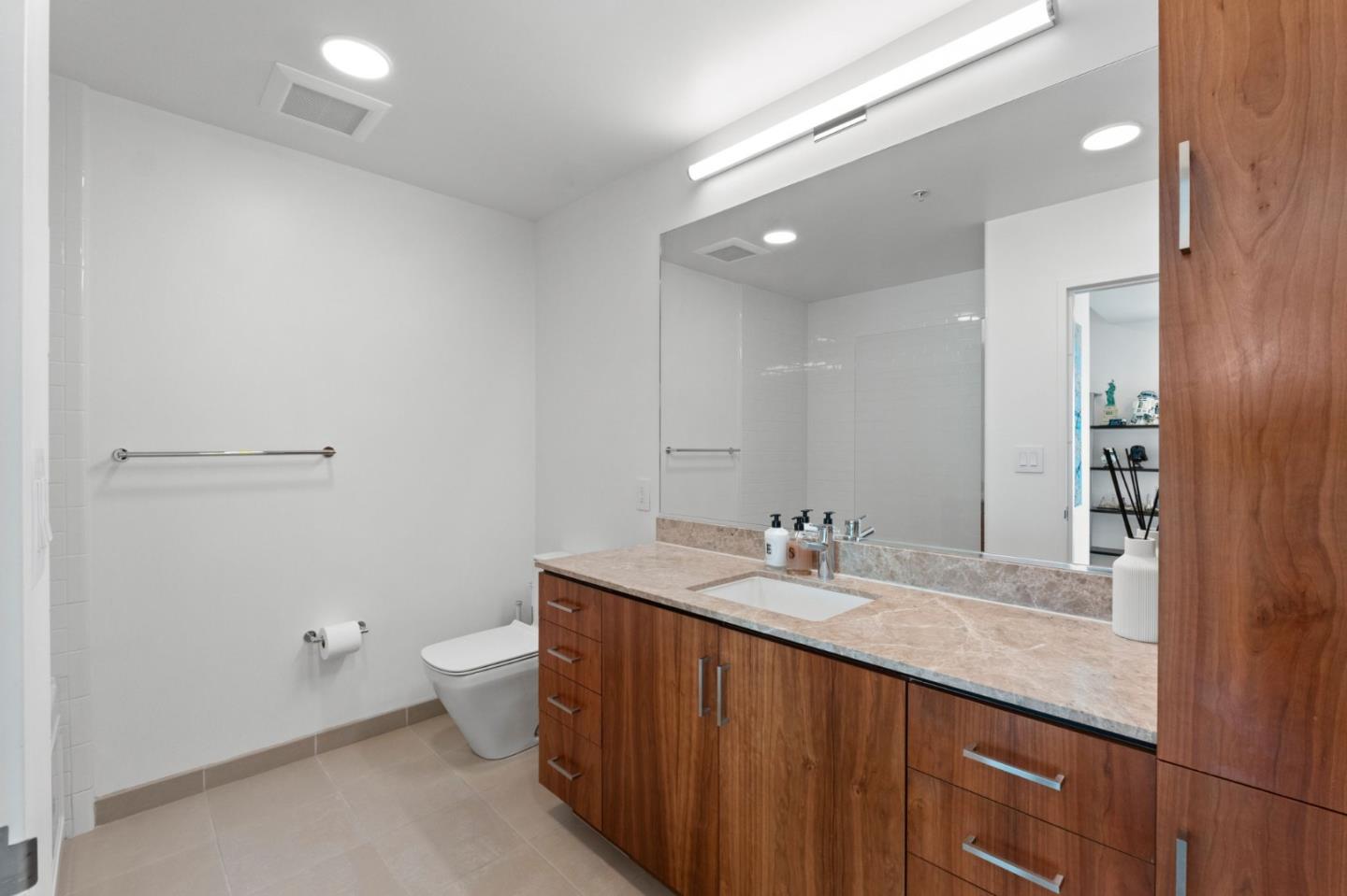 38 N Almaden BLVD 1205