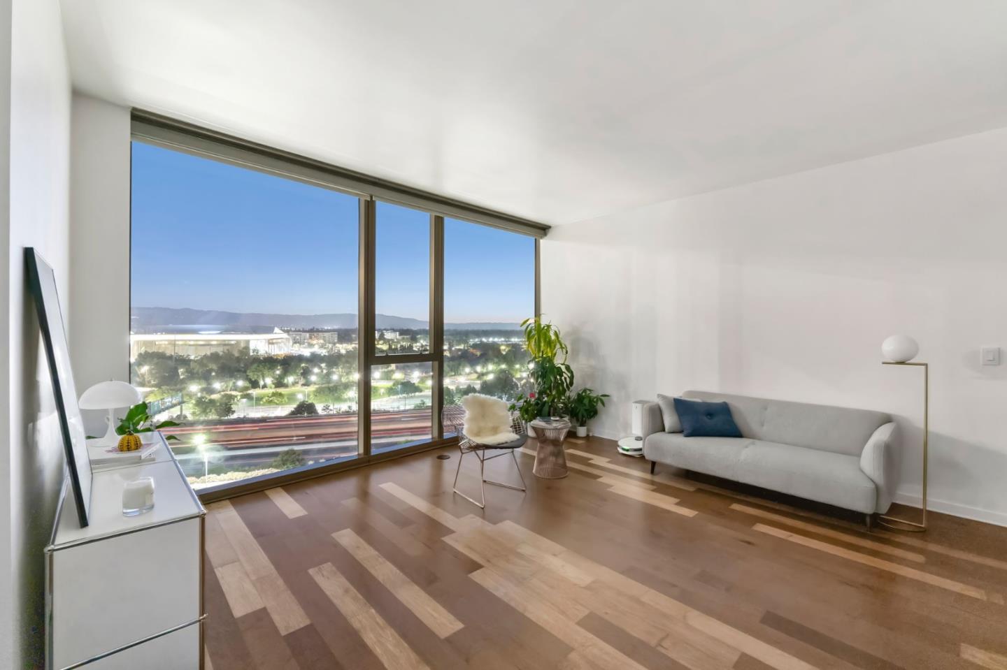 38 N Almaden BLVD 1205