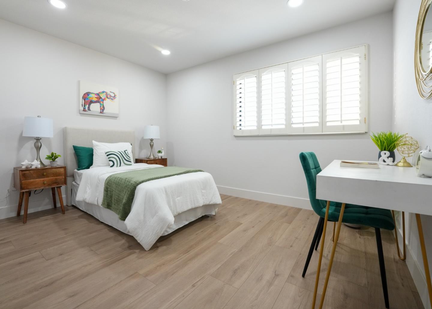 3020 Lake Estates CT