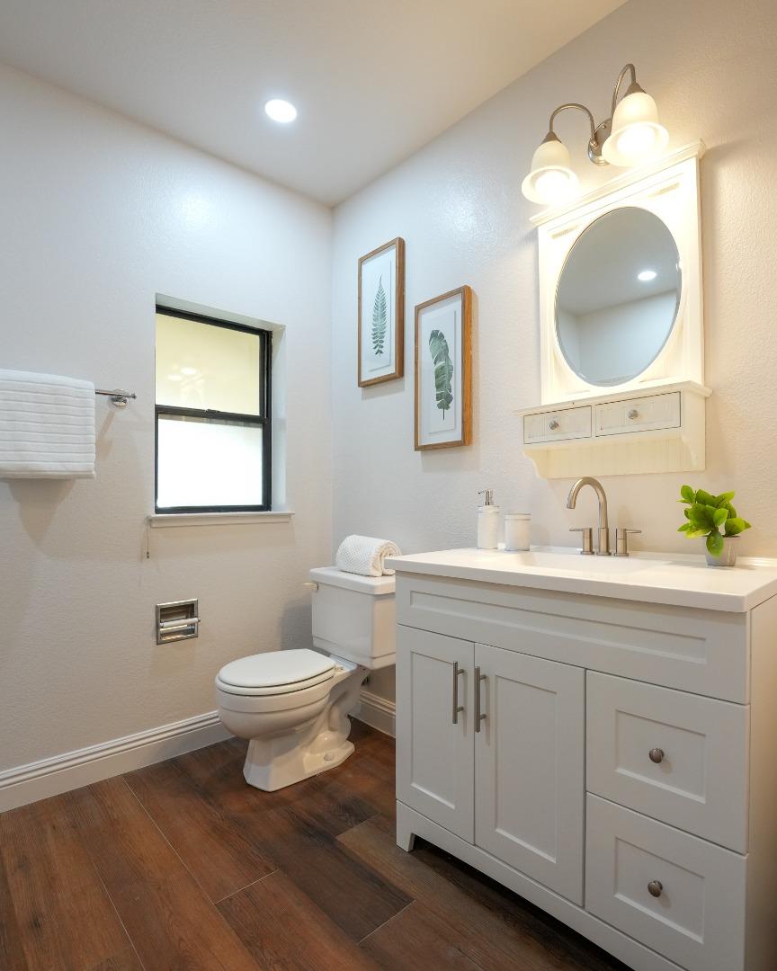 3020 Lake Estates CT